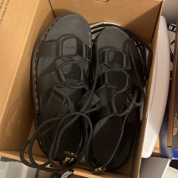 Doc marten platform lace up sandals - Picture 2 of 4